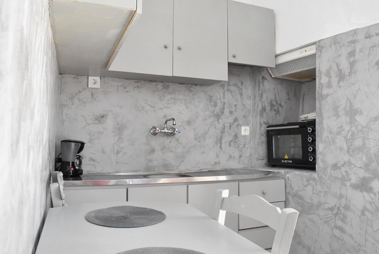 Giagia Annousio Apartment Dhriopis